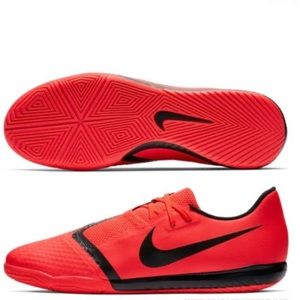 NWOT Nike phantom venom academy indoor cleats 10.5